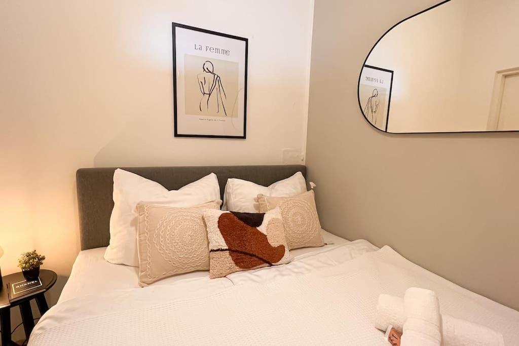 Cozy & Central 2 Bedroom Apartment Виена Екстериор снимка