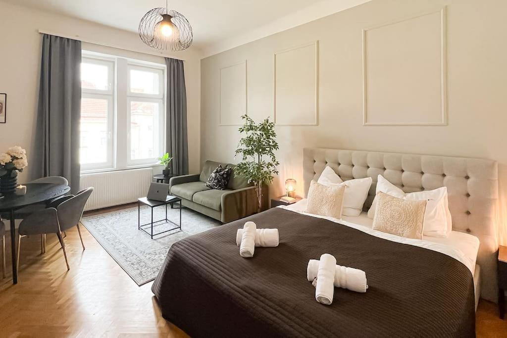 Cozy & Central 2 Bedroom Apartment Виена Екстериор снимка